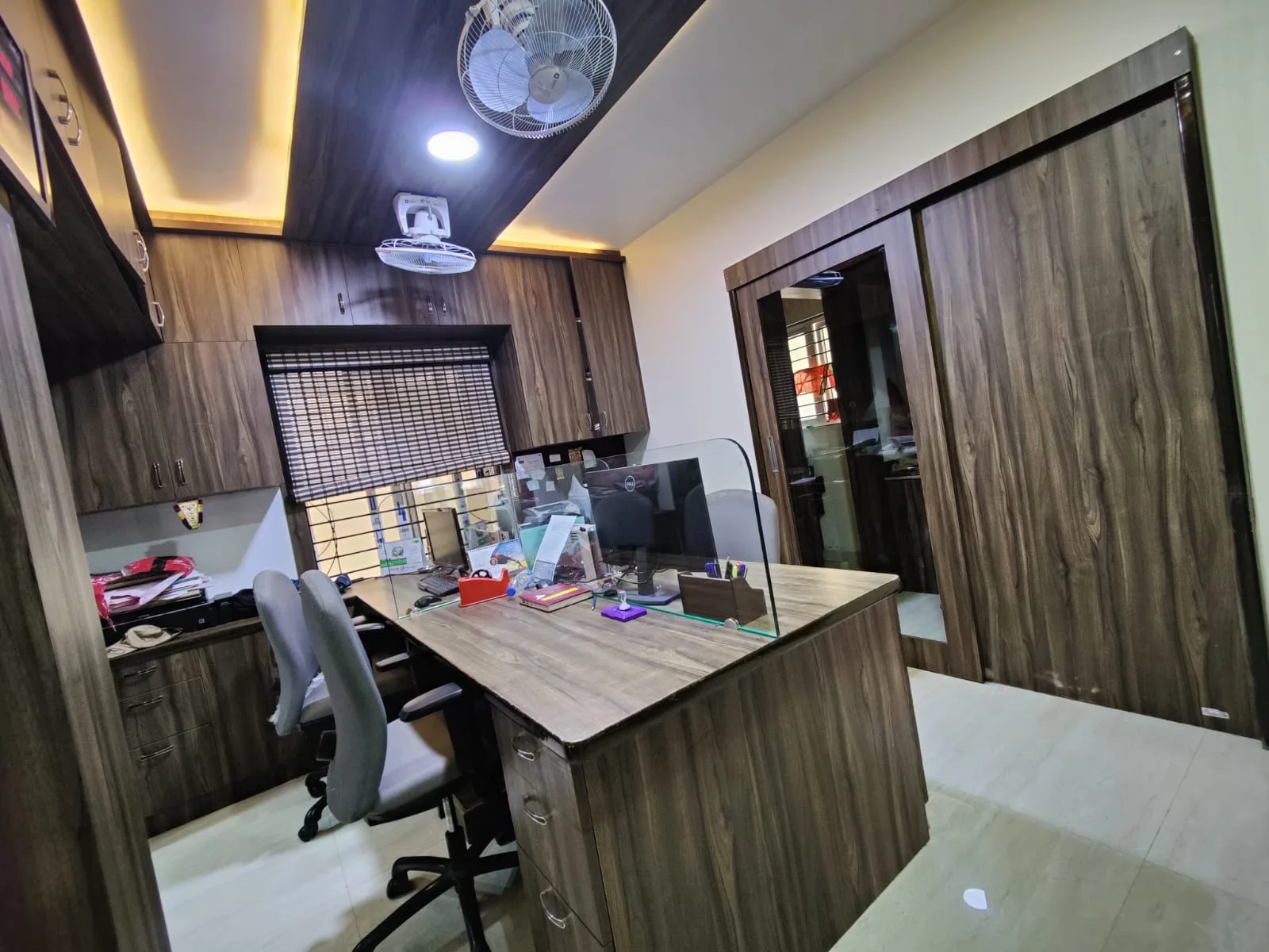ARCHINEERS completed office interior
